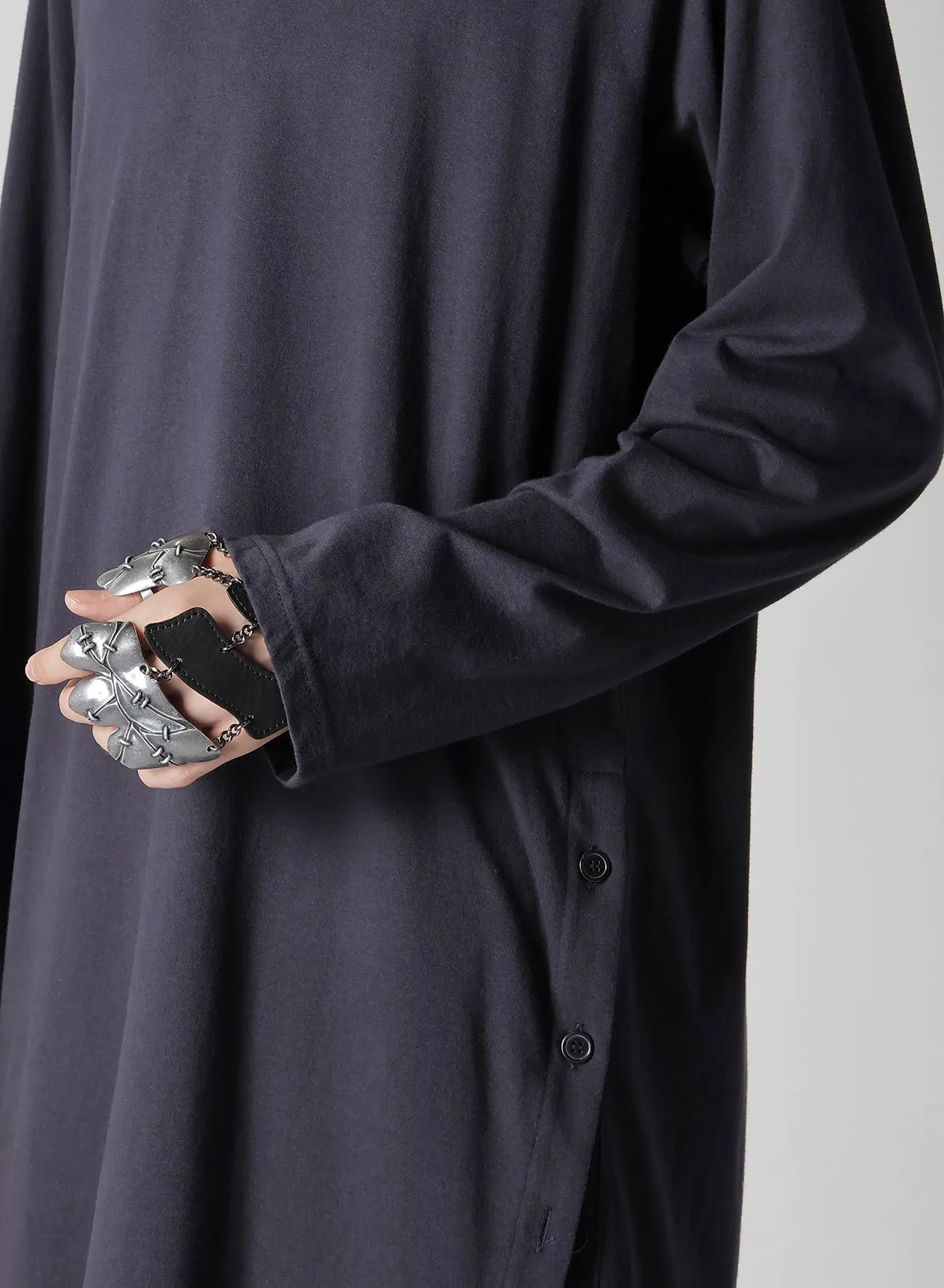 COMBED SINGLE JERSEY SINGLE BUTTON HENRY NECK LS T
